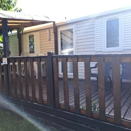 Mobil-home 4 A 6 Personnes Dans Le Neptune *