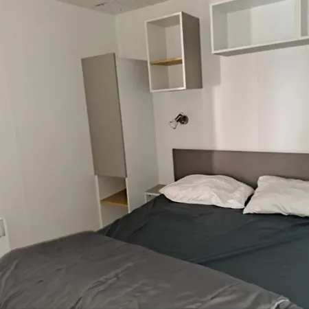 Mobil-home 4 A 6 Personnes Dans Le Neptune *